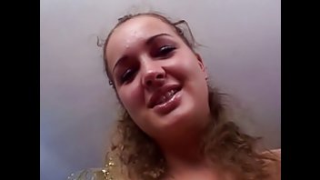 Оральные ласки с молодой девкой