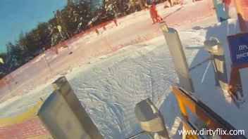 Знакомство на лыжном курорте перетекло в секс с молодой блондинкой