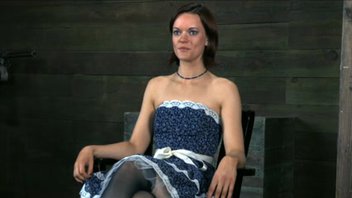 Девушка попробывала легкий БДСМ секс и было в шоке