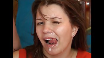 Брюнеточка с волосатой киской насладилась активным перепихоном