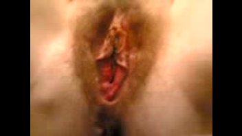 щаловливые руки друга