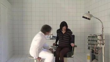 Осмотр беременной у гинеколога закончился перепихом