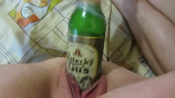 Фист бутылочкой