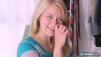 Зрелый мужик затрахал до оргазмов студенточку